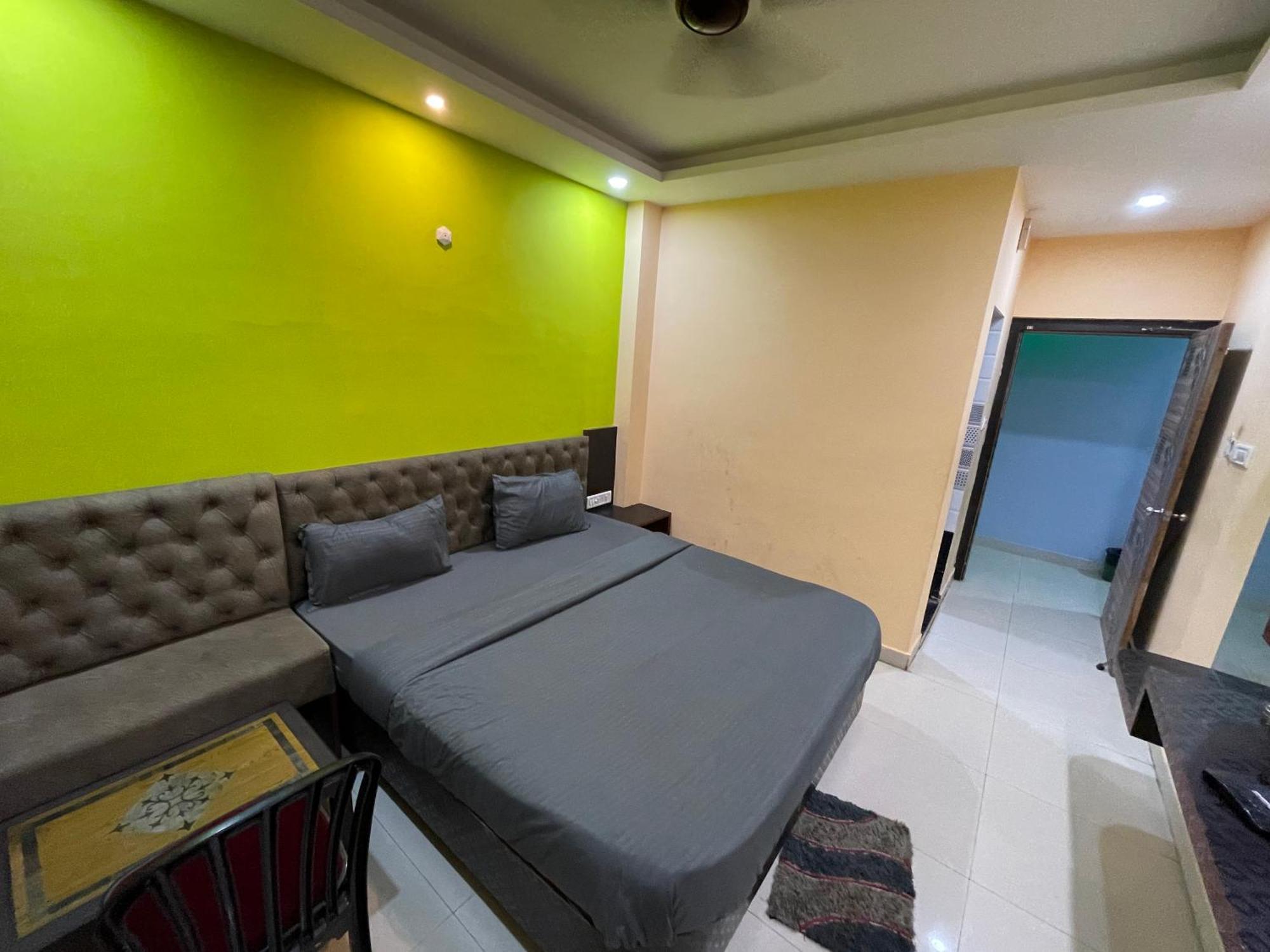 Hotel Seven Inn By Seven Group Puri Exterior foto