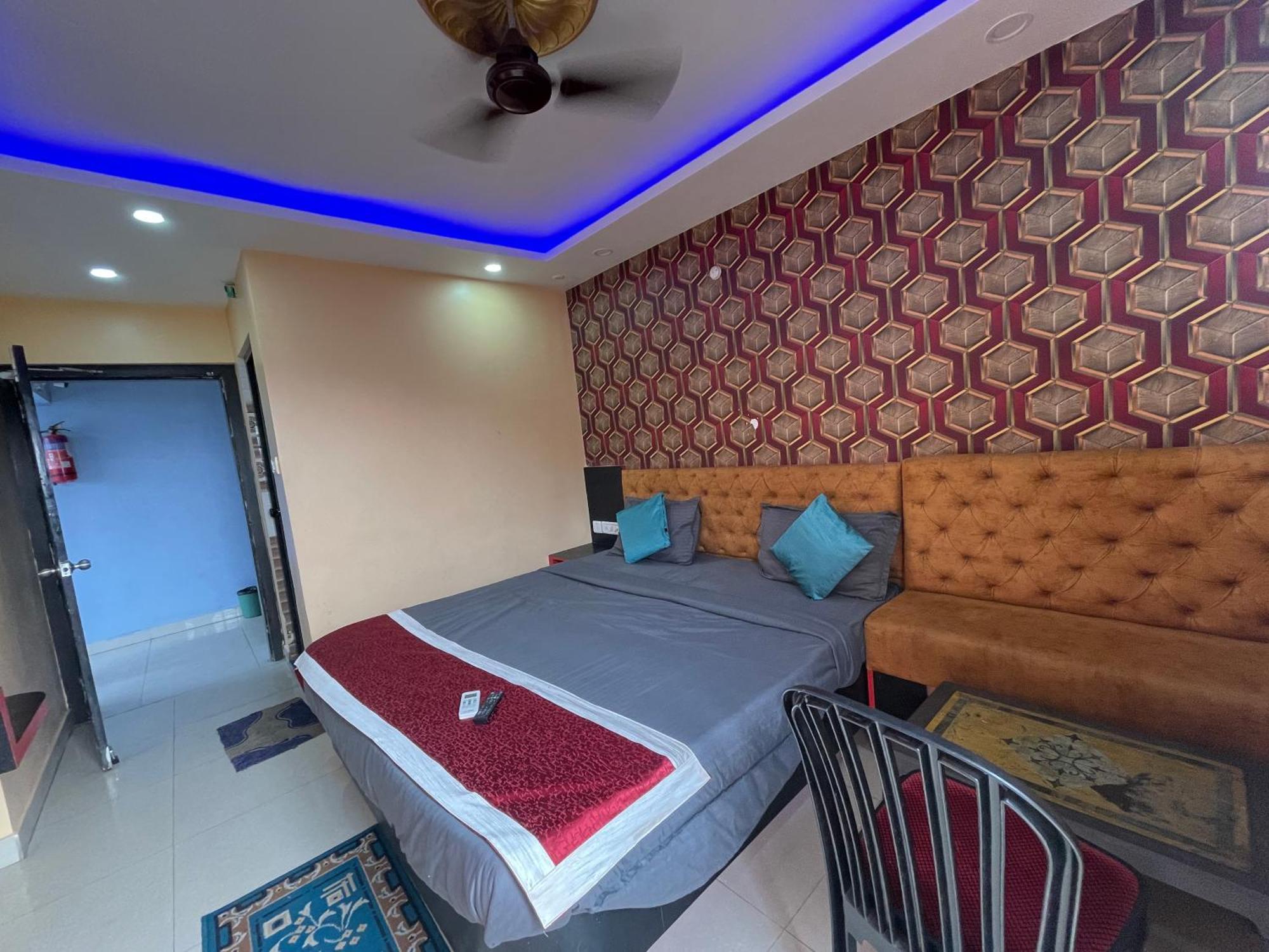 Hotel Seven Inn By Seven Group Puri Exterior foto