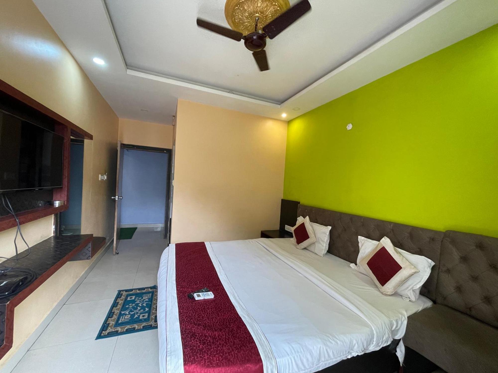 Hotel Seven Inn By Seven Group Puri Exterior foto