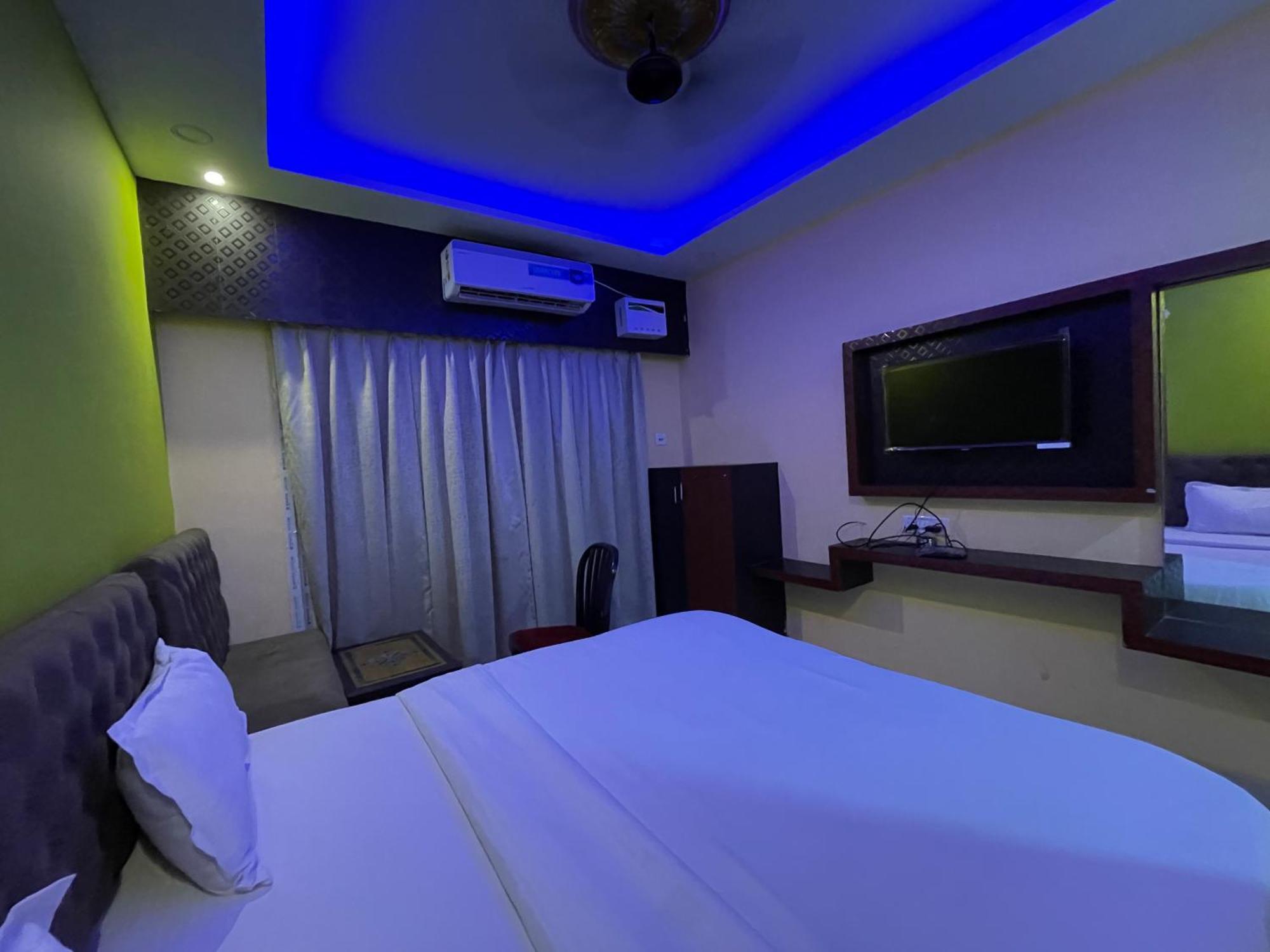 Hotel Seven Inn By Seven Group Puri Exterior foto